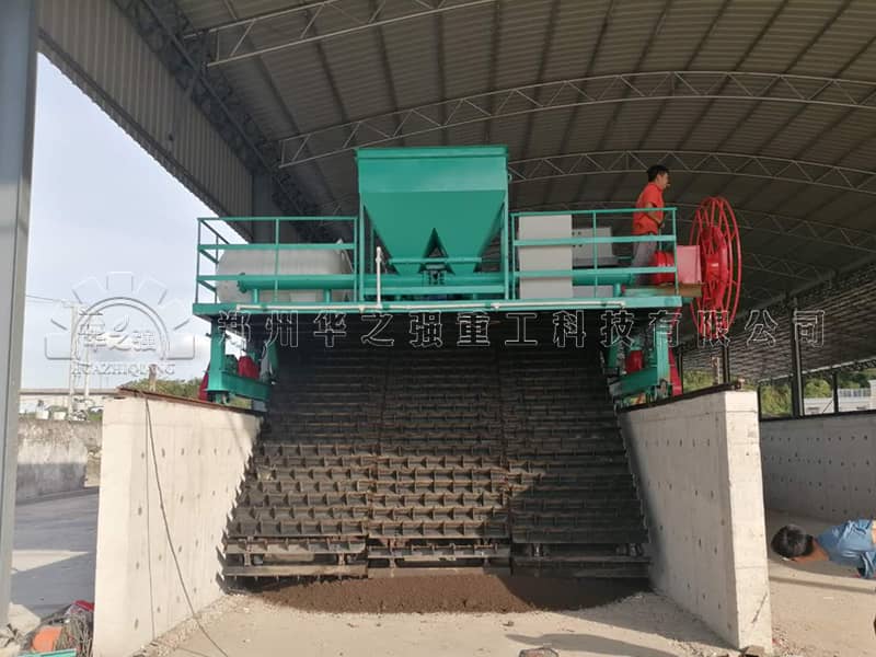 蘑菇渣發(fā)酵有機肥需要哪些配套設(shè)備？